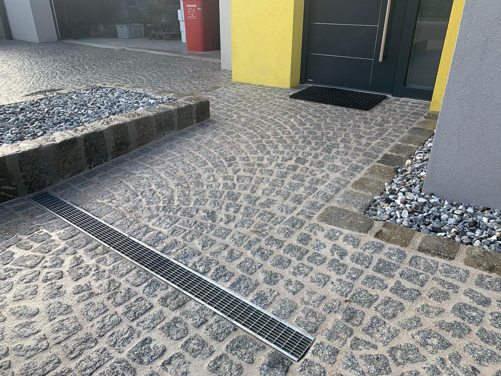 gallerya3f7c700 b105 444f 8513 79d78c068401