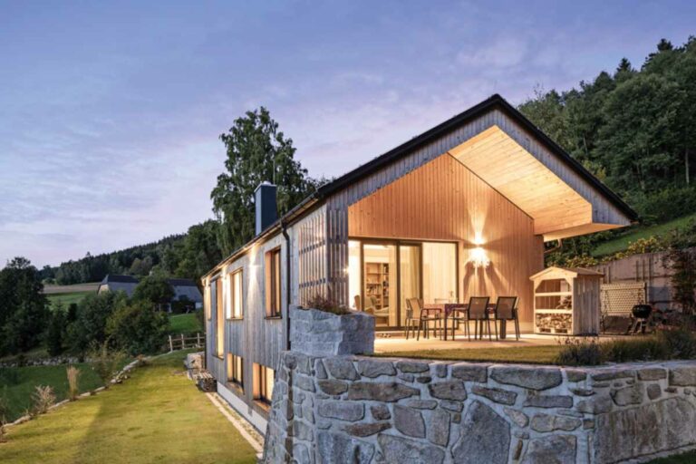 haus bayer 04.jpg.pagespeed.ce . FJMiVtz g 768x512